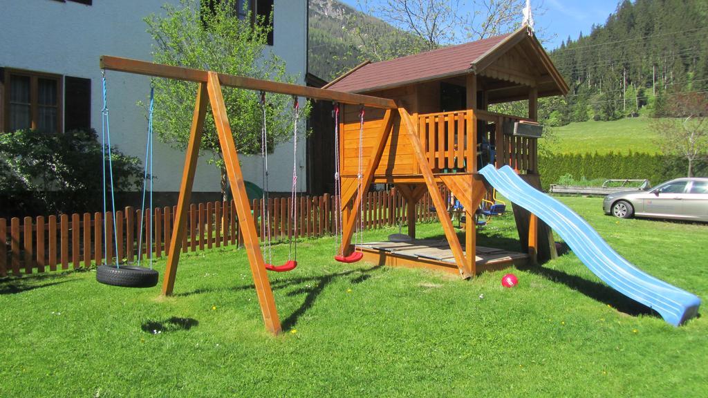 Large Cozy Apartment Grubweg 130 Qm Sankt Martin am Tennengebirge Eksteriør bilde